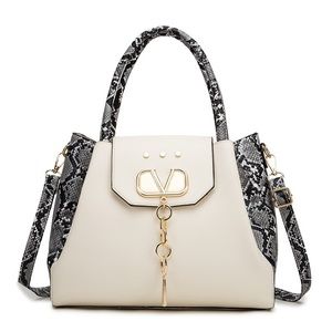 Ladies fashion bag 👜 Beautiful colour and design